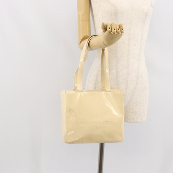 CHANEL Tote Bag Patent leather Beige Gold CC Auth bs32903