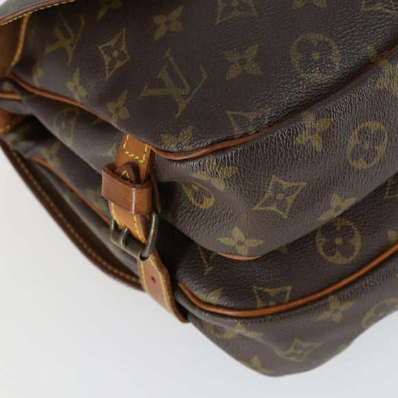 LOUIS VUITTON Monogram Saumur 30 Shoulder Bag M42256 LV Auth bs33030