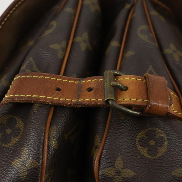 LOUIS VUITTON Monogram Saumur 30 Shoulder Bag M42256 LV Auth bs33030