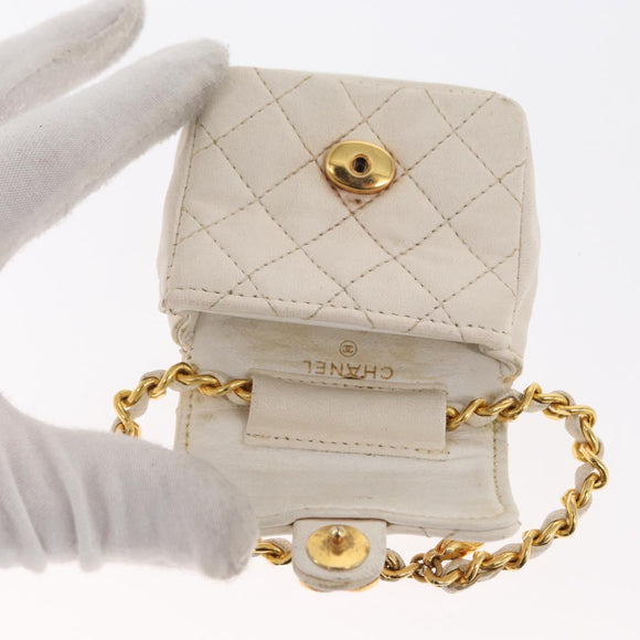 CHANEL Matelasse Key Holder Lamb Skin White Gold CC Auth bs33121