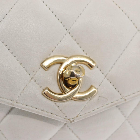 CHANEL Gürteltasche Lammleder Gold Weiß CC Auth bs33133