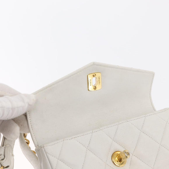 CHANEL Gürteltasche Lammleder Gold Weiß CC Auth bs33133