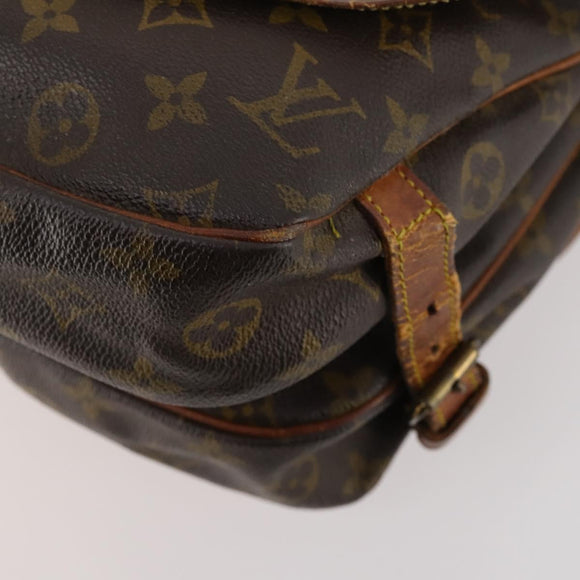 LOUIS VUITTON Monogram Saumur 30 Shoulder Bag M42256 LV Auth bs33212
