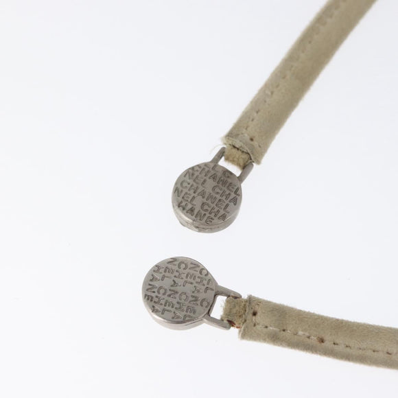 CHANEL Rugzak Satijn Wit Zilverkleurige CC Auth bs33422