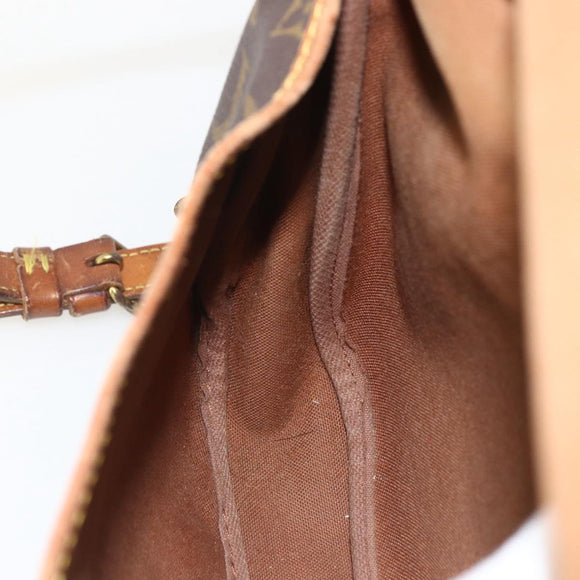 LOUIS VUITTON Monogram Saumur 30 Shoulder Bag M42256 LV Auth bs33502