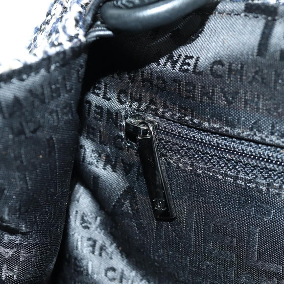 CHANEL Chain Shoulder Bag tweed White Black CC Auth bs33641V