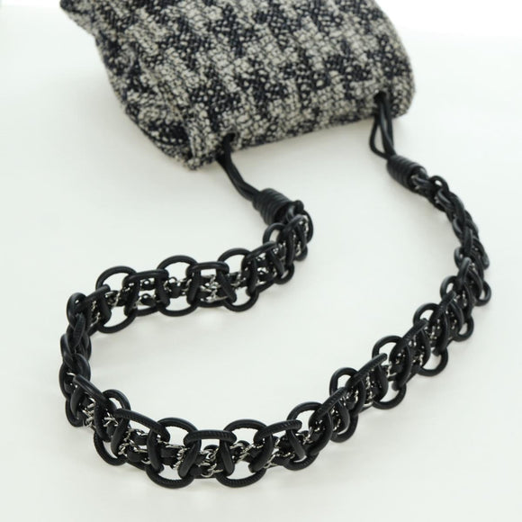 CHANEL Chain Shoulder Bag tweed White Black CC Auth bs33641V