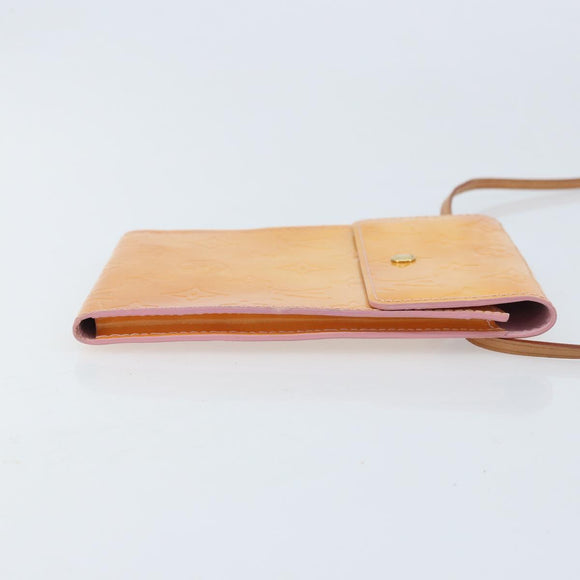 LOUIS VUITTON Monogram Vernis Kenmare Shoulder Bag Marshmallow Pink Auth bs33752