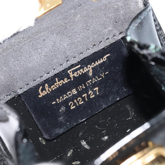 Salvatore Ferragamo Pouch Gancini Bag Patent leather Black Gold Auth bs33884