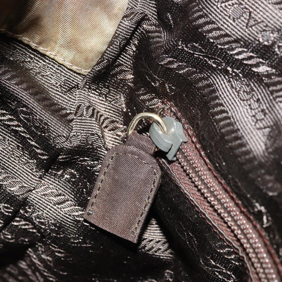 PRADA Schoudertas met kettingband Nylon Beige Goud Auth bs34053