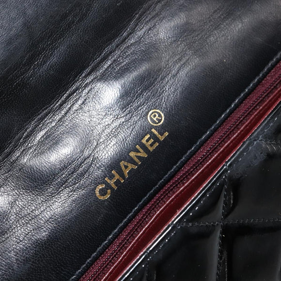 CHANEL Diana 25 Matelasse Chain Bag Patent Leather Black Gold CC Auth bs34314