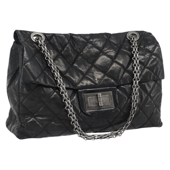 CHANEL Chain Matelasse 2.55 Shoulder Bag Patent leather Black CC Auth bs34563