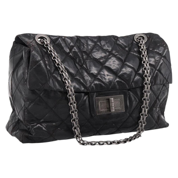 CHANEL Chain Matelasse 2.55 Shoulder Bag Patent leather Black CC Auth bs34563