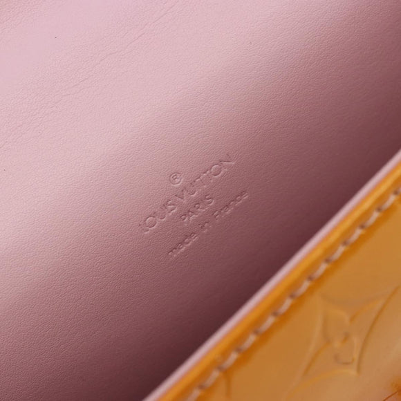 LOUIS VUITTON Vernis Spring Street Bag Marshmallow Pink M91033 LV Auth bs34576