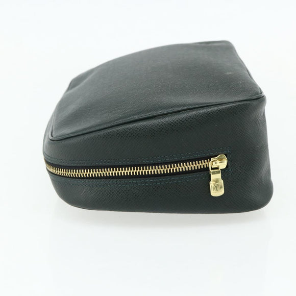 LOUIS VUITTON Taiga Trousse ToiletteGM Clutch Bag Epicea M30214 LV Auth bs34630