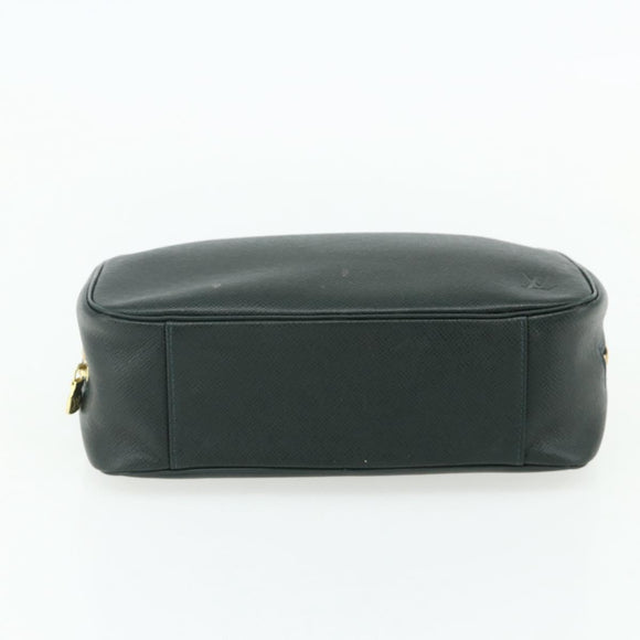 LOUIS VUITTON Taiga Trousse ToiletteGM Clutch Bag Epicea M30214 LV Auth bs34630