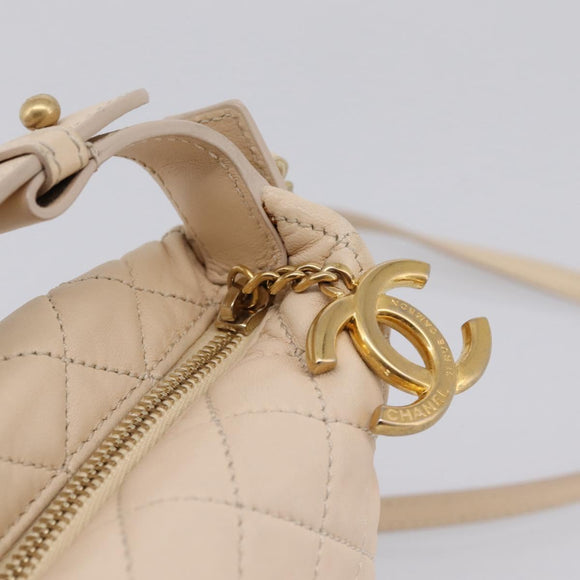 CHANEL Matelasse Chain Shoulder Bag Lamb Skin Ivory Gold CC Auth bs35037