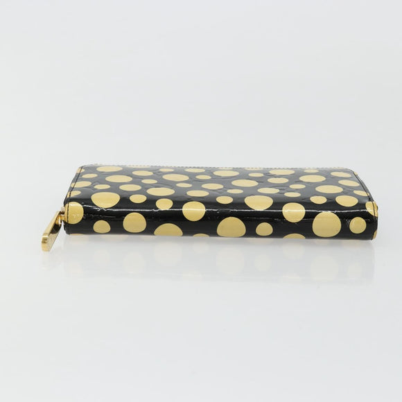 LOUIS VUITTON Vernis Yayoi Kusama Zippy Wallet White Black M91573 Auth bs35097A