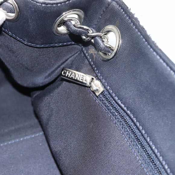 CHANEL Matelassé Kettenhandtasche Lackleder Navy Silber CC Auth bs35340