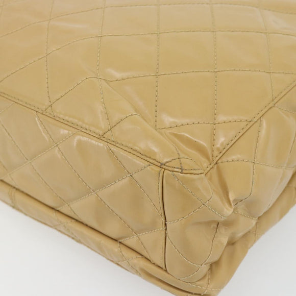CHANEL Matelasse Tote Bag Patent Leather Beige Gold CC Auth bs35345
