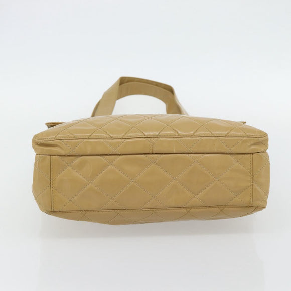 CHANEL Matelasse Tote Bag Patent Leather Beige Gold CC Auth bs35345
