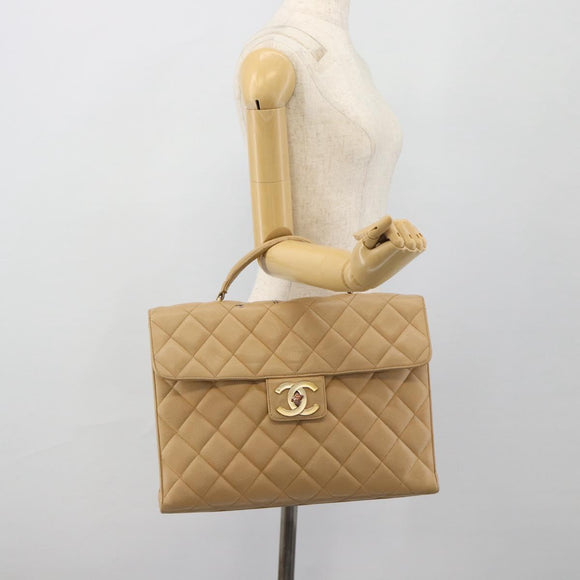 CHANEL Matelassé Business Tas Kaviaarleer Beige Goud CC Auth bs35346