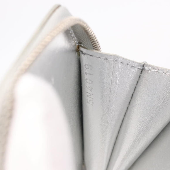 LOUIS VUITTON Vernis Porte Monnaie Flocon Purse Silver M58218 Auth bs35424