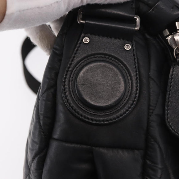 CHANEL Matelassé Schultertasche beschichtetes Canvas Schwarz Silber CC Auth bs35469