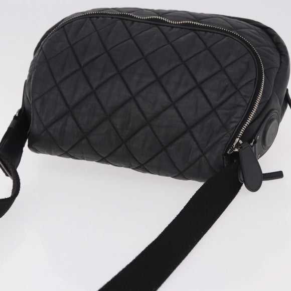CHANEL Matelassé Schultertasche beschichtetes Canvas Schwarz Silber CC Auth bs35469