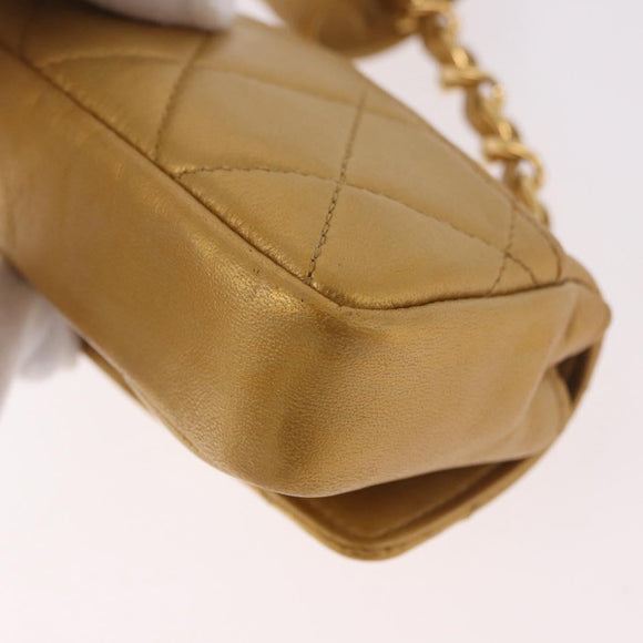 CHANEL Matelasse Chain Pouch Lamb Skin Gold CC Auth bs35703V