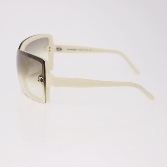 CHANEL Sunglasses plastic White CC Auth bs35891