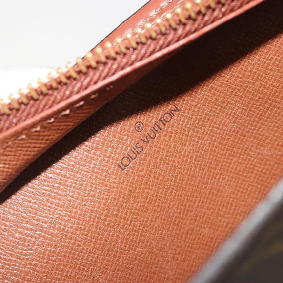 LOUIS VUITTON Monogram Pochette Homme Clutch Bag M51795 LV Auth bs36209