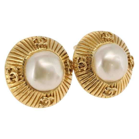 CHANEL Earring Metal Gold Tone White CC Auth bs36536
