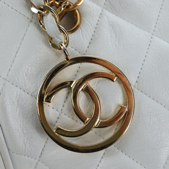CHANEL Matelasse Chain Shoulder Bag Lamb Skin White Gold CC Auth bs37211