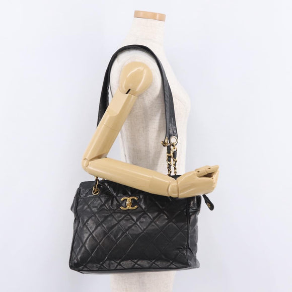 CHANEL Matelasse Chain Shoulder Bag Patent leather Black Gold CC Auth bs37212