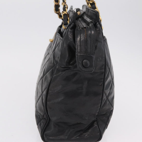 CHANEL Matelasse Chain Shoulder Bag Patent leather Black Gold CC Auth bs37212