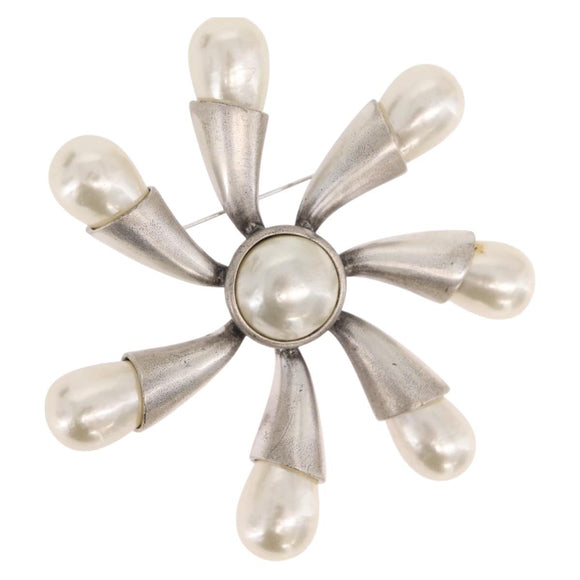 CHANEL Brooch metal Silver CC Auth bs37630V