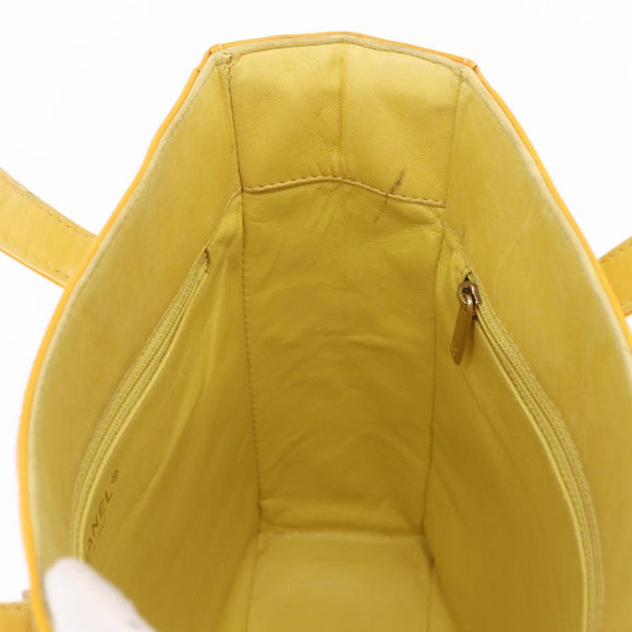 CHANEL Choco Bar Hand Bag Patent leather Yellow Gold CC Auth bs37655