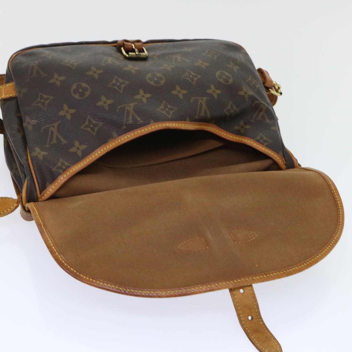 LOUIS VUITTON Monogram Saumur 30 Shoulder Bag M42256 LV Auth bs7298