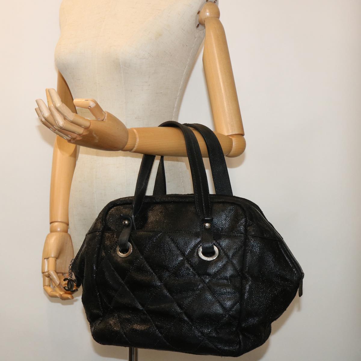 CHANEL Paris Biarritz Shoulder Bag Patent Leather Black CC Auth bs7392