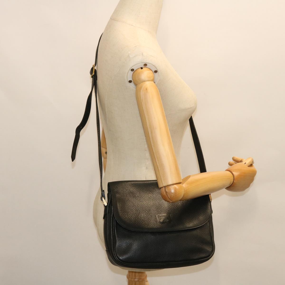 Burberrys Shoulder Bag Leather Black Auth bs7547