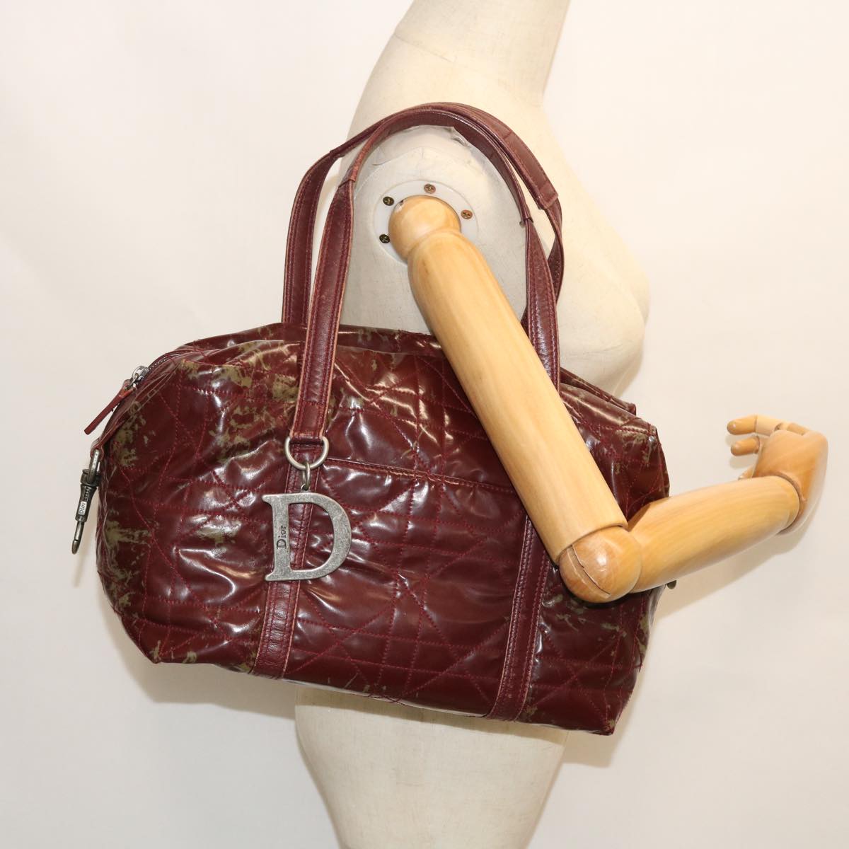 Christian Dior Canage Shoulder Bag Patent leather Wine Red Auth bs8029