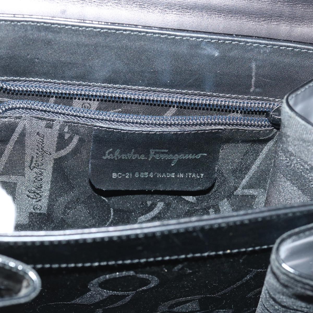 Salvatore Ferragamo Hand Bag Patent leather Black Auth bs8158