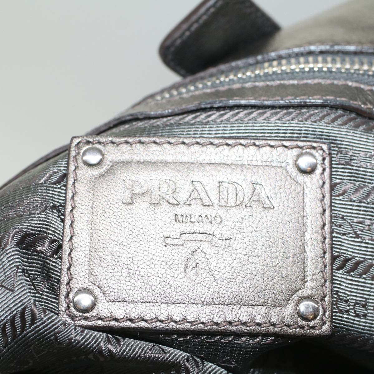 PRADA Shoulder Bag Leather Khaki Auth bs8305