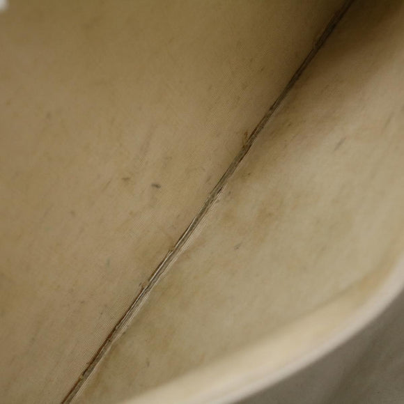 CHANEL Tote Bag Caviar Skin White CC Auth bs8320