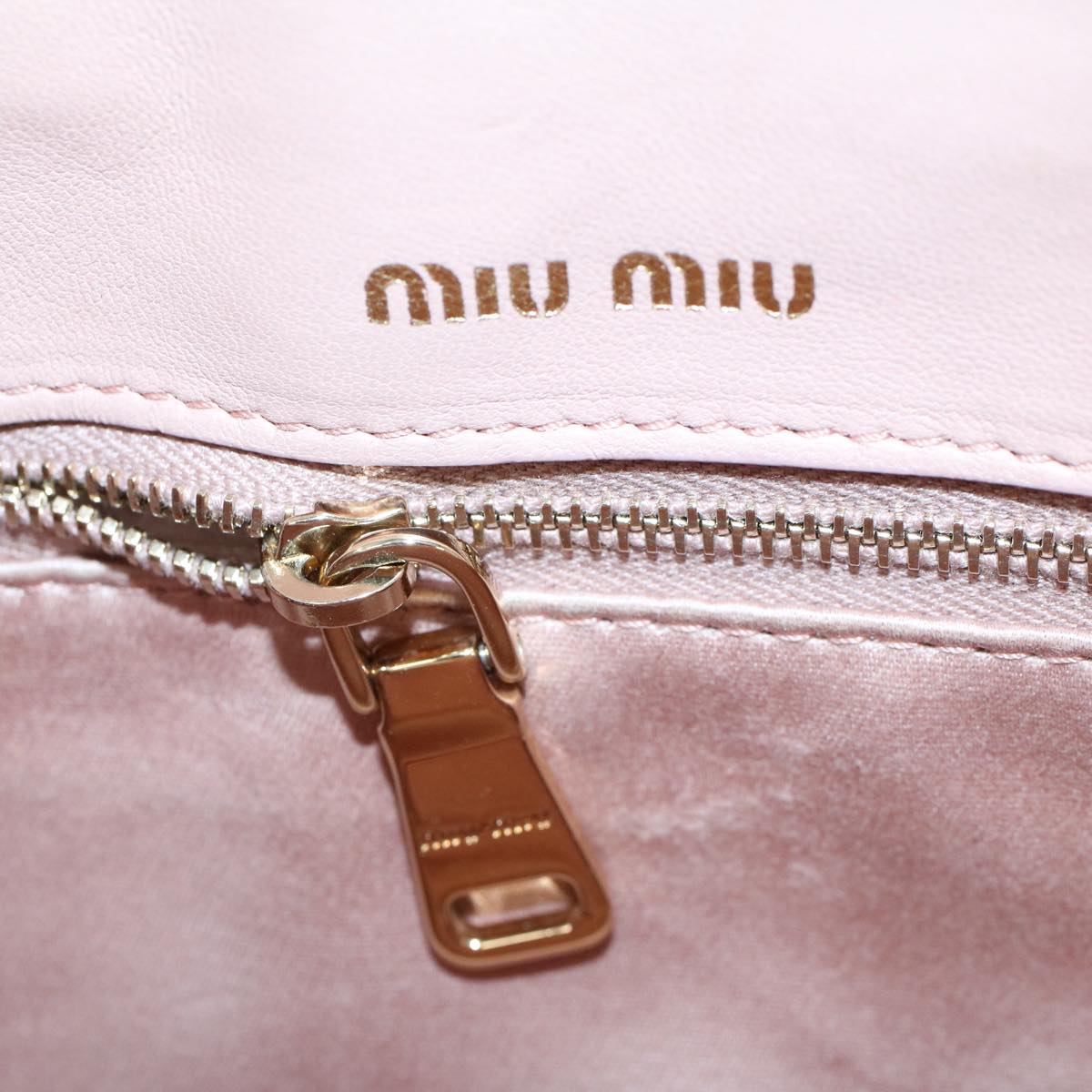 Miu Miu Materasse Shoulder Bag Leather Pink Auth bs8321