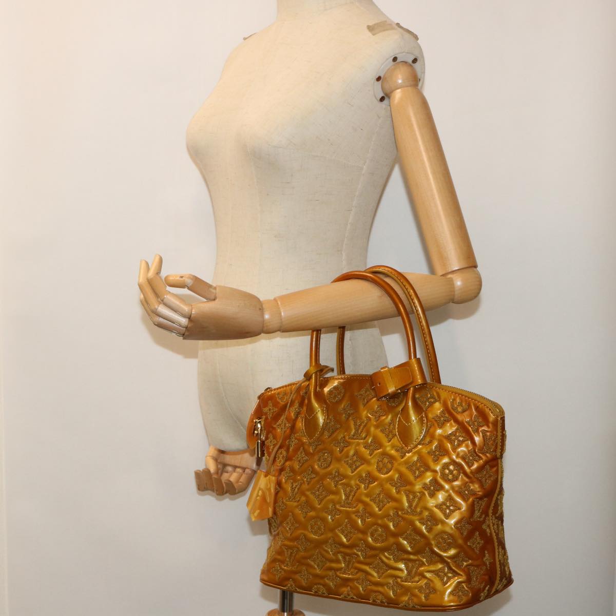 LOUIS VUITTON Fascination Lockit Booklet Bag Gold Tone M40602 LV Auth bs8345