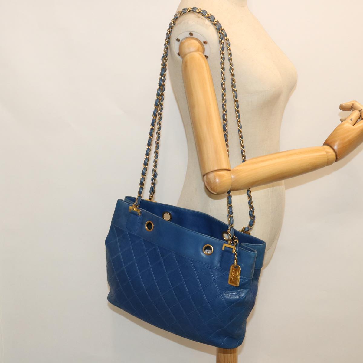 CHANEL Chain Bicolole Shoulder Bag Leather Blue CC Auth bs8494