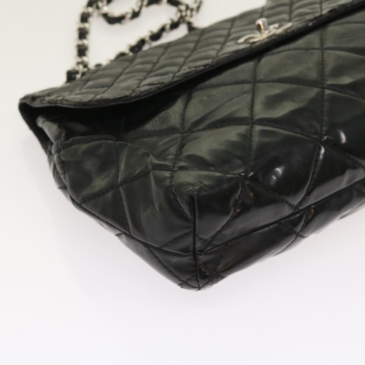 CHANEL Matelasse Chain Shoulder Bag Patent leather Black CC Auth bs8645