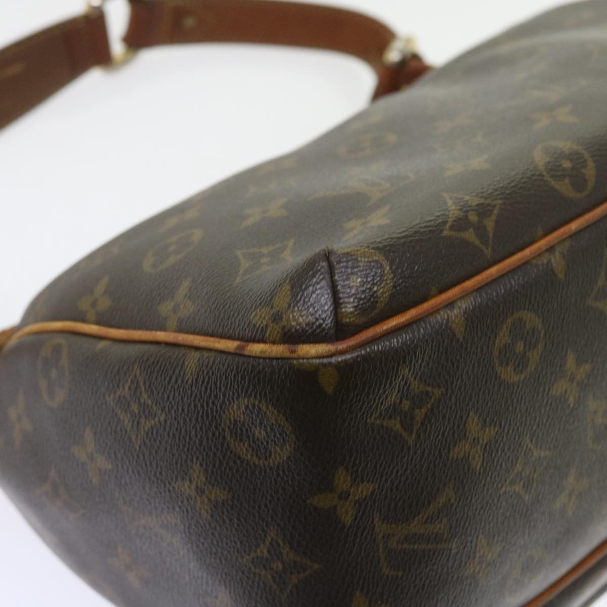 LOUIS VUITTON Monogram Tikal GM Shoulder Bag M40077 LV Auth bs8782